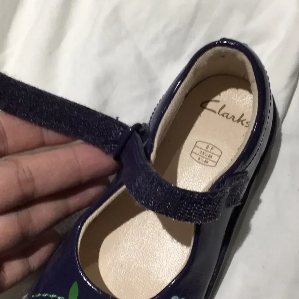 Clark’s 8 deep purple leather maryjanes worn once